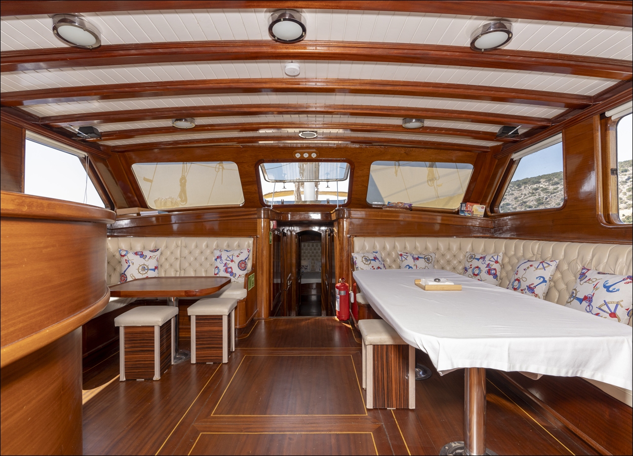 FURKAN III -DORİS ( LUX YACHT)